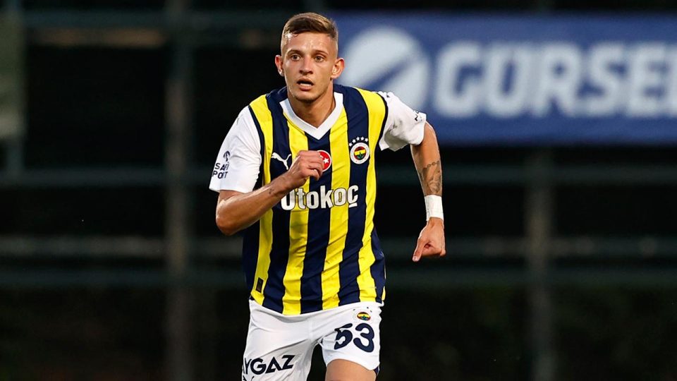 Fenerbahçe’de Sebastian Szymanski’nin performansı dikkat çekiyor